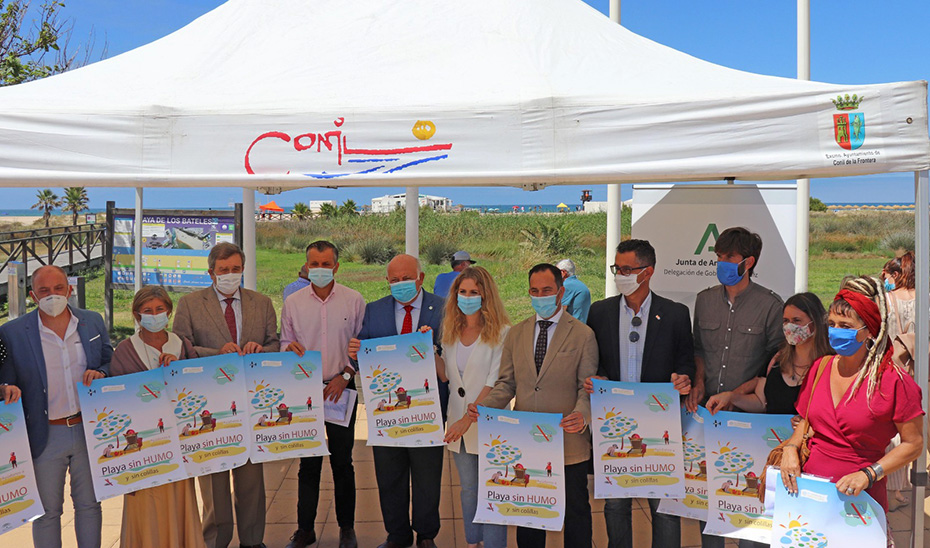 Imagen acto de entrega de distinciones "Playas Sin Humo"